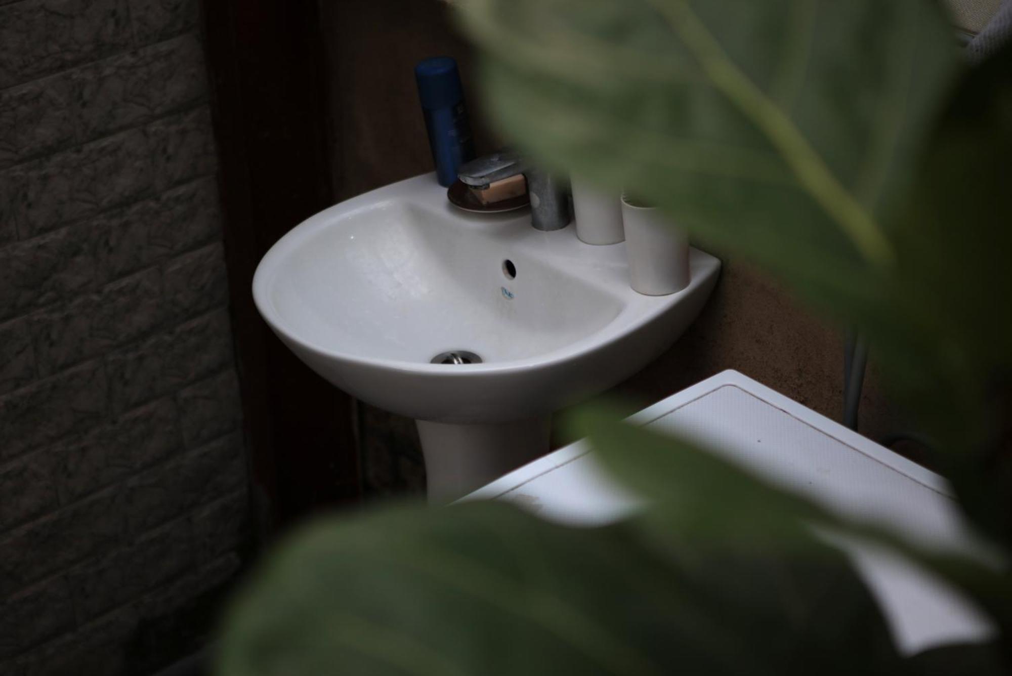 The First Ba Trieu Ha Noi Bed & Breakfast ฮานอย ภายนอก รูปภาพ